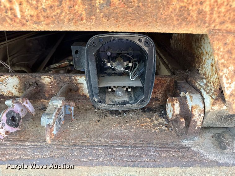 image for item EG8349 1995 International 2554 dump truck