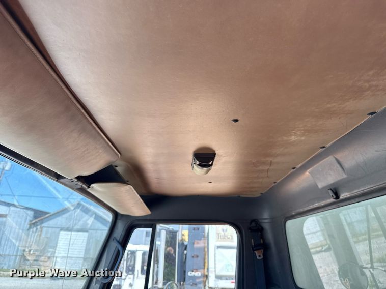 image for item EG8349 1995 International 2554 dump truck