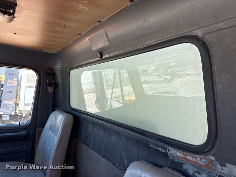 image for item EG8349 1995 International 2554 dump truck