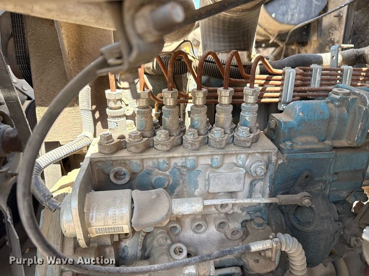 image for item EG8349 1995 International 2554 dump truck