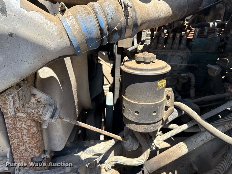 image for item EG8349 1995 International 2554 dump truck