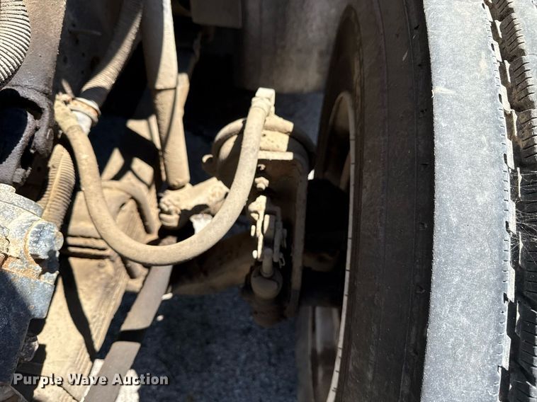 image for item EG8349 1995 International 2554 dump truck