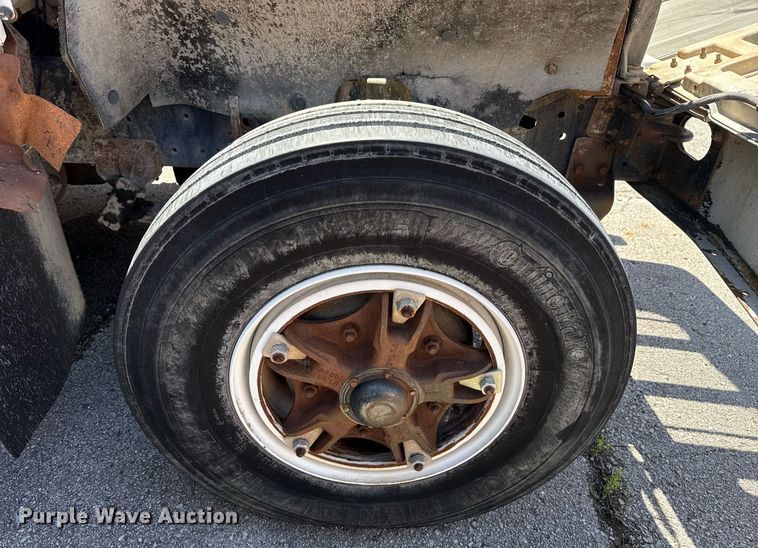 image for item EG8349 1995 International 2554 dump truck