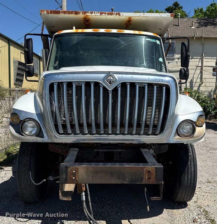 image for item EG8351 2008 International 7400 dump truck
