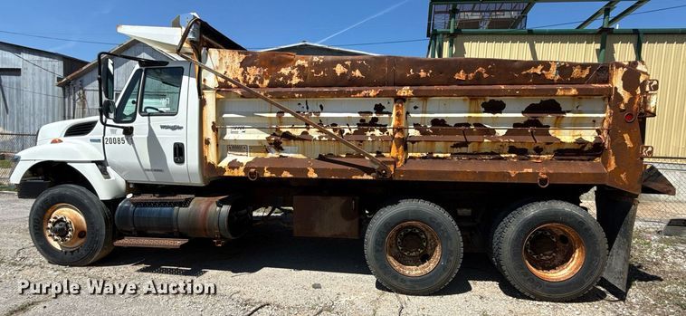 image for item EG8351 2008 International 7400 dump truck