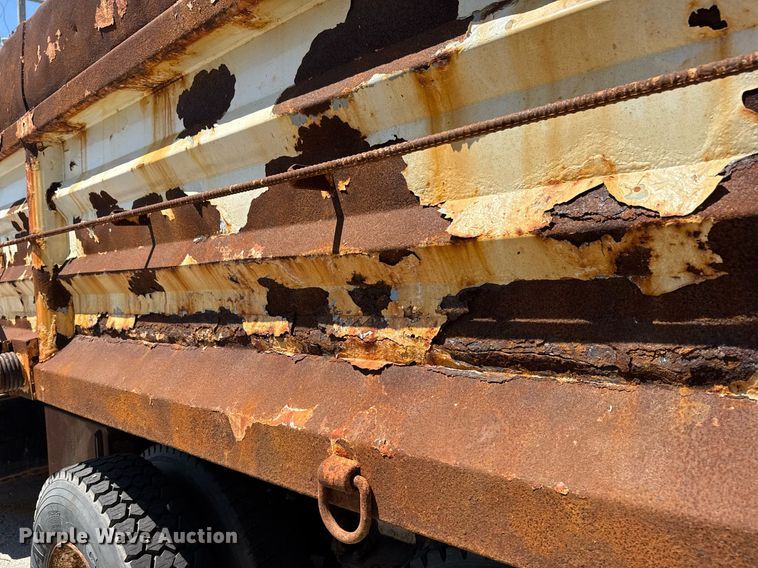 image for item EG8351 2008 International 7400 dump truck