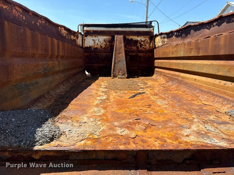 image for item EG8351 2008 International 7400 dump truck