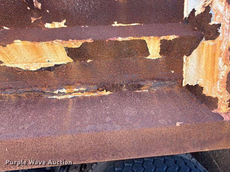 image for item EG8351 2008 International 7400 dump truck