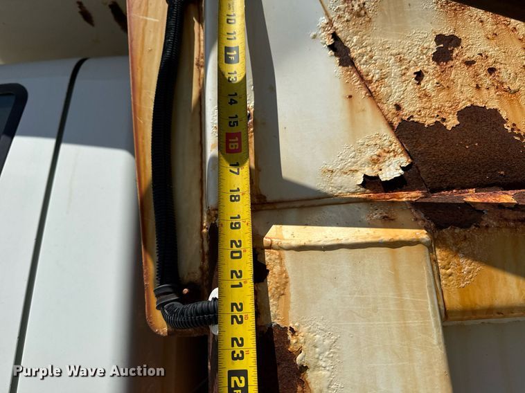 image for item EG8351 2008 International 7400 dump truck