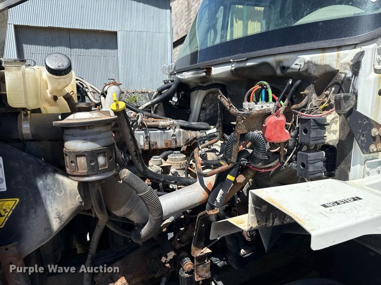 image for item EG8351 2008 International 7400 dump truck