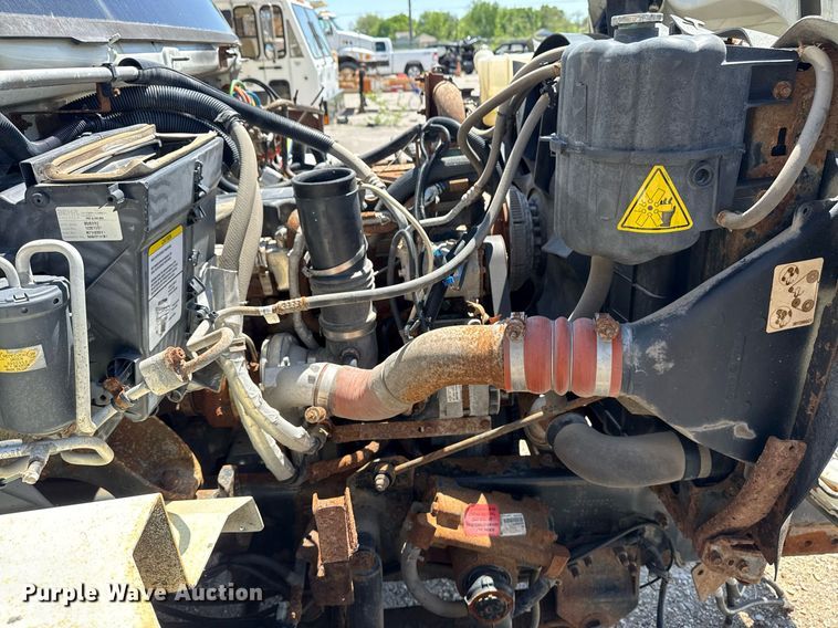 image for item EG8351 2008 International 7400 dump truck