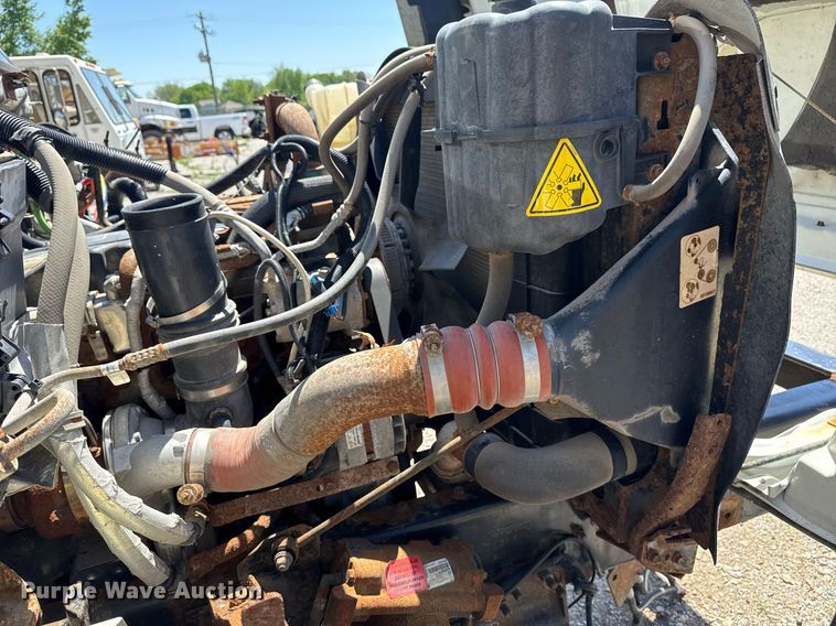 image for item EG8351 2008 International 7400 dump truck