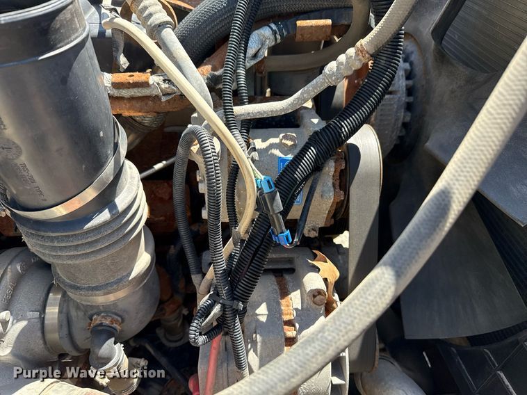 image for item EG8351 2008 International 7400 dump truck