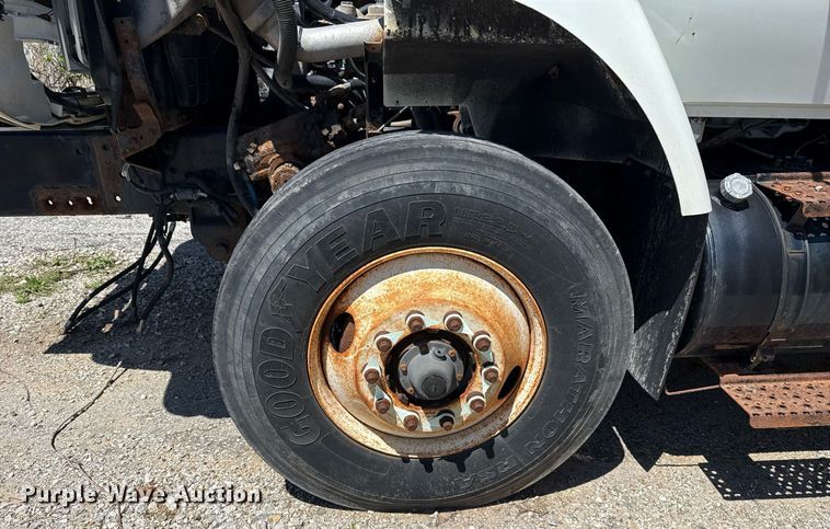 image for item EG8351 2008 International 7400 dump truck