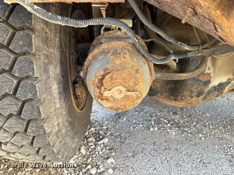 image for item EG8351 2008 International 7400 dump truck