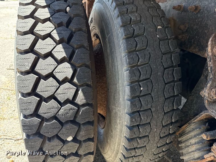 image for item EG8351 2008 International 7400 dump truck