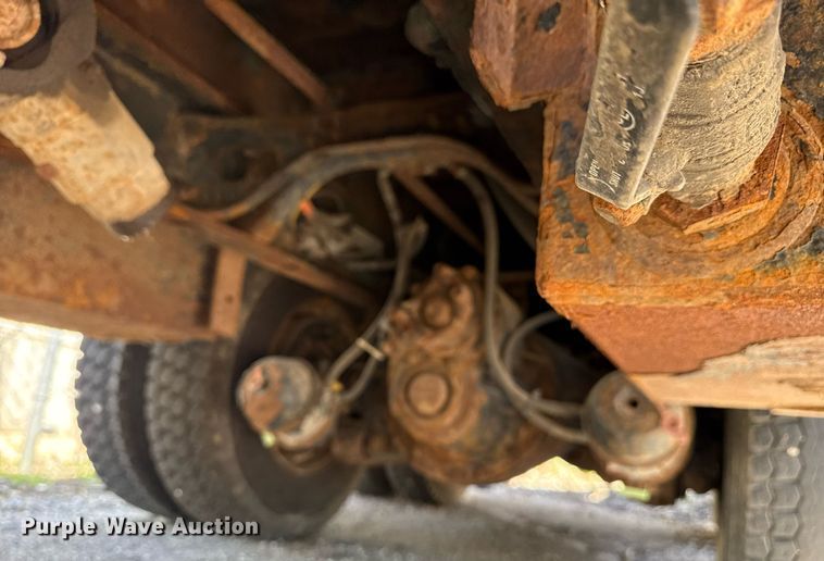 image for item EG8351 2008 International 7400 dump truck