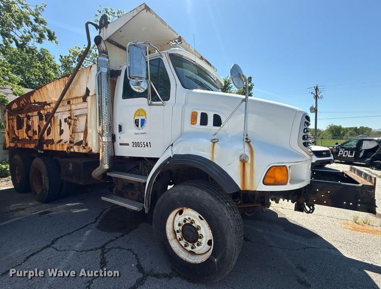 image for item EG8352 2005 Sterling L8500 dump truck