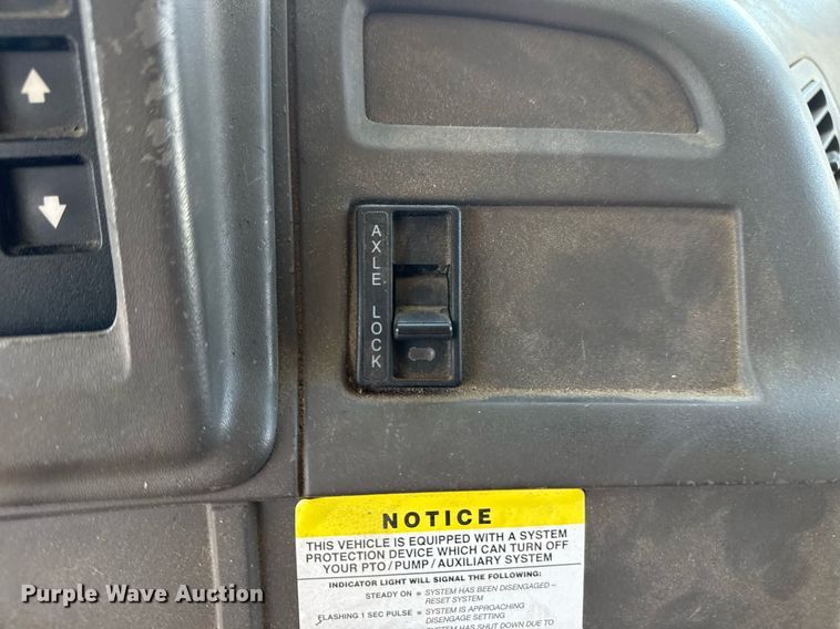 image for item EG8352 2005 Sterling L8500 dump truck