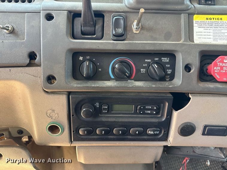 image for item EG8352 2005 Sterling L8500 dump truck