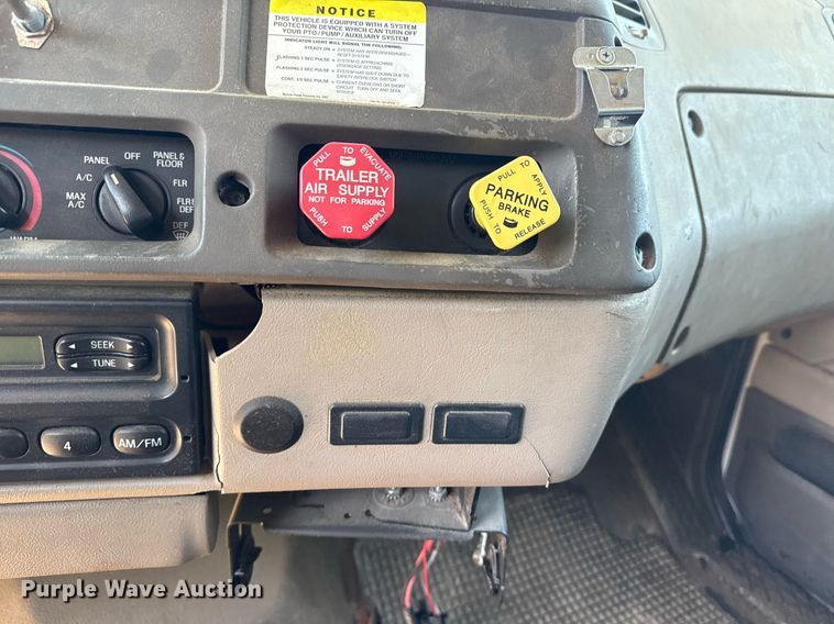 image for item EG8352 2005 Sterling L8500 dump truck