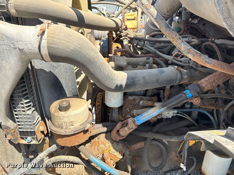 image for item EG8352 2005 Sterling L8500 dump truck