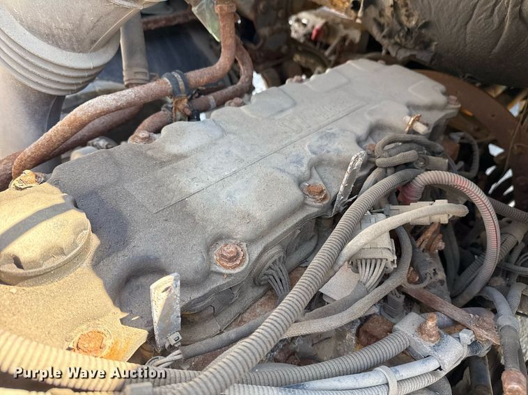 image for item EG8352 2005 Sterling L8500 dump truck