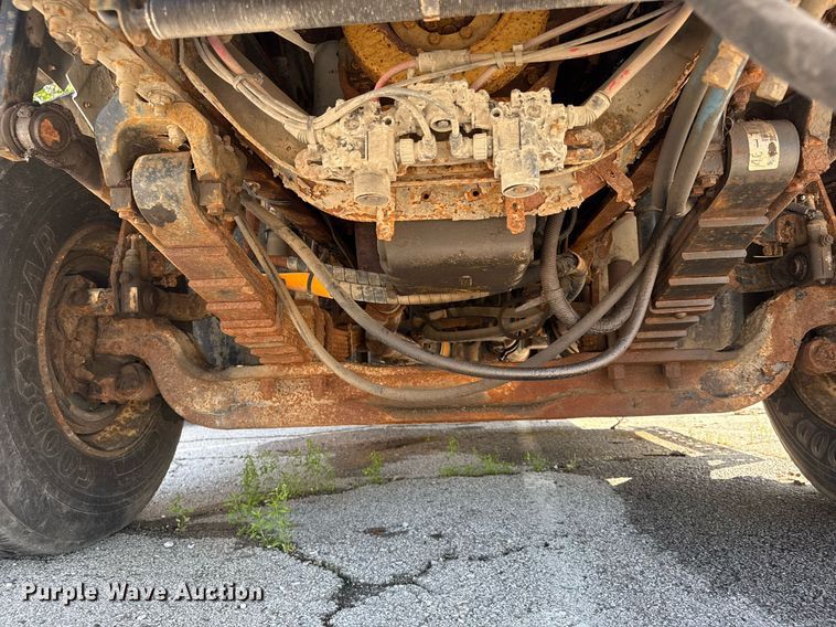 image for item EG8352 2005 Sterling L8500 dump truck