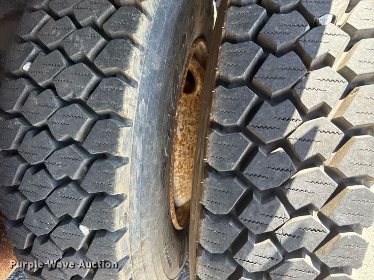 image for item EG8352 2005 Sterling L8500 dump truck