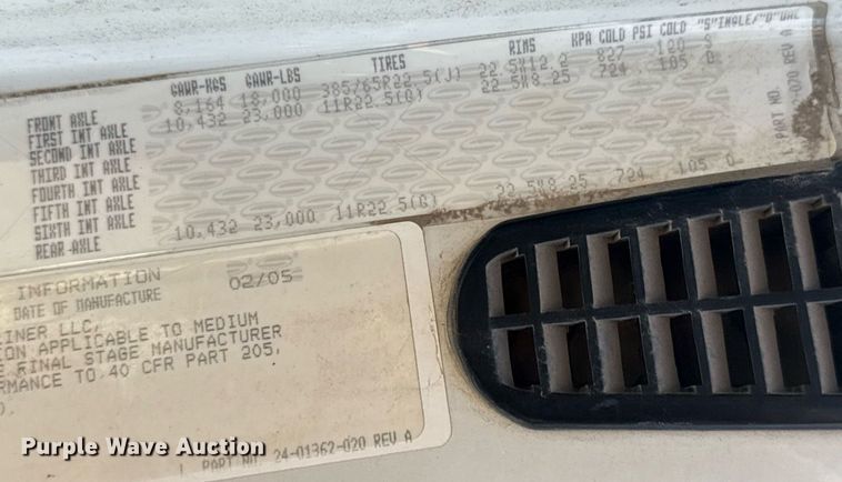 image for item EG8352 2005 Sterling L8500 dump truck