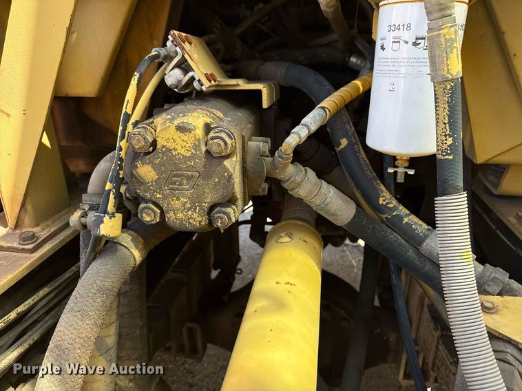 image for item EG8353 1996 Gradall G3WD wheeled excavator