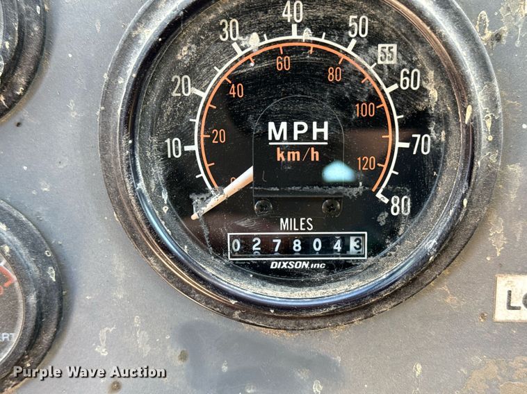 image for item EG8353 1996 Gradall G3WD wheeled excavator