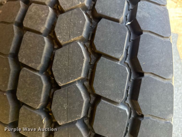 image for item EG8353 1996 Gradall G3WD wheeled excavator