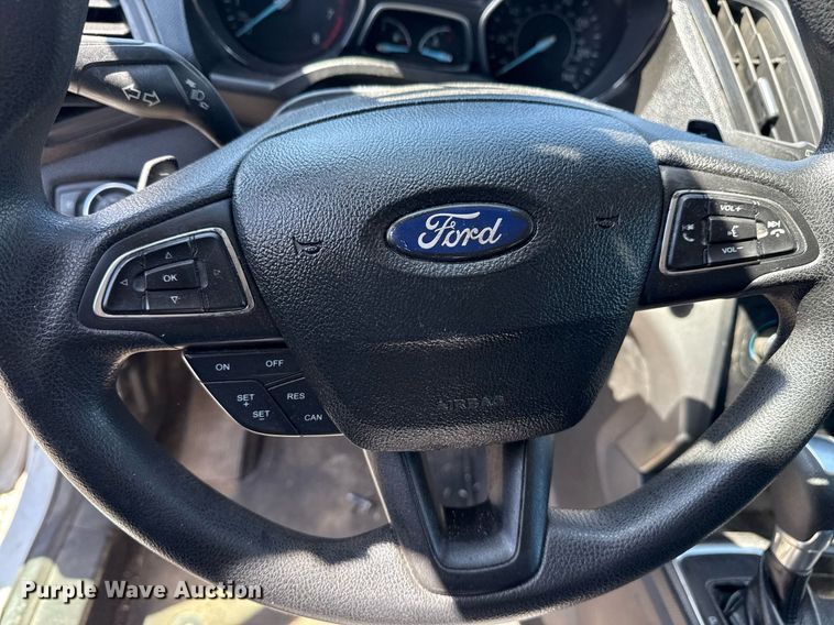 image for item EG8354 2017 Ford Escape SUV