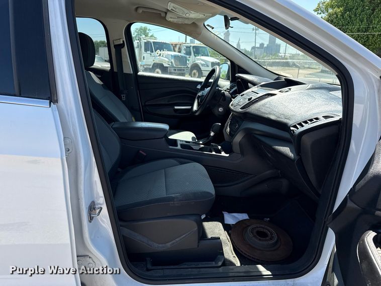 image for item EG8354 2017 Ford Escape SUV