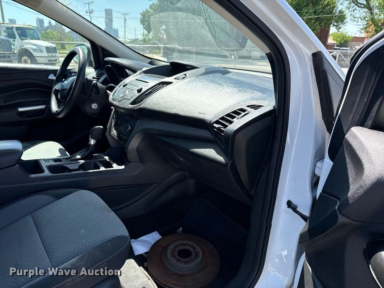 image for item EG8354 2017 Ford Escape SUV