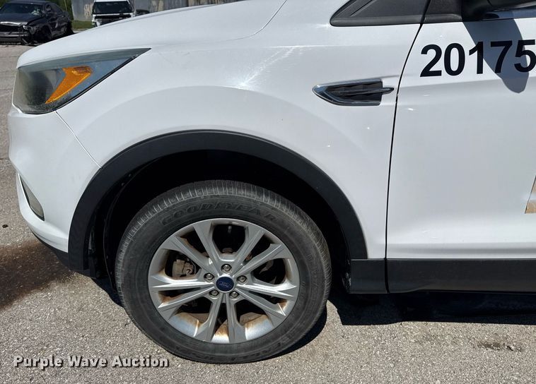 image for item EG8354 2017 Ford Escape SUV