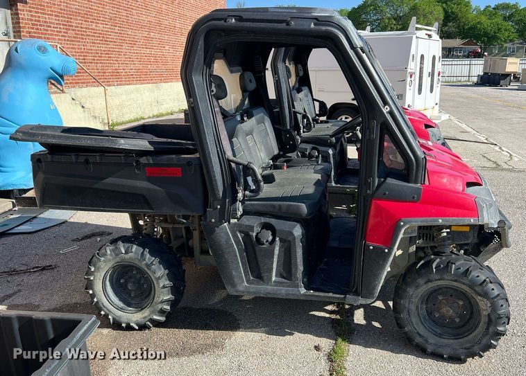 image for item EG8356 2011 Polaris Ranger 800 utility vehicle