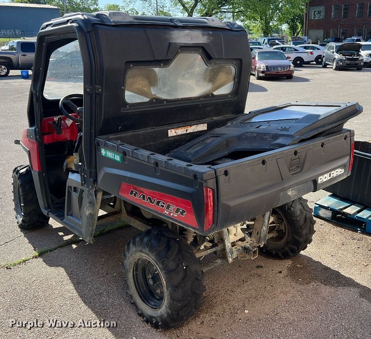 image for item EG8356 2011 Polaris Ranger 800 utility vehicle