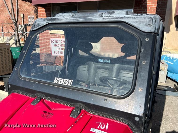 image for item EG8356 2011 Polaris Ranger 800 utility vehicle