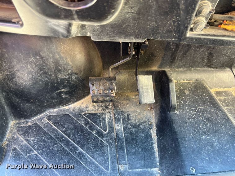 image for item EG8356 2011 Polaris Ranger 800 utility vehicle