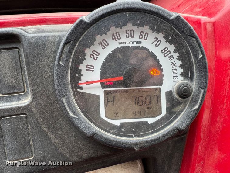 image for item EG8356 2011 Polaris Ranger 800 utility vehicle