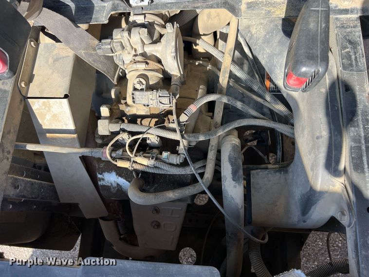 image for item EG8356 2011 Polaris Ranger 800 utility vehicle