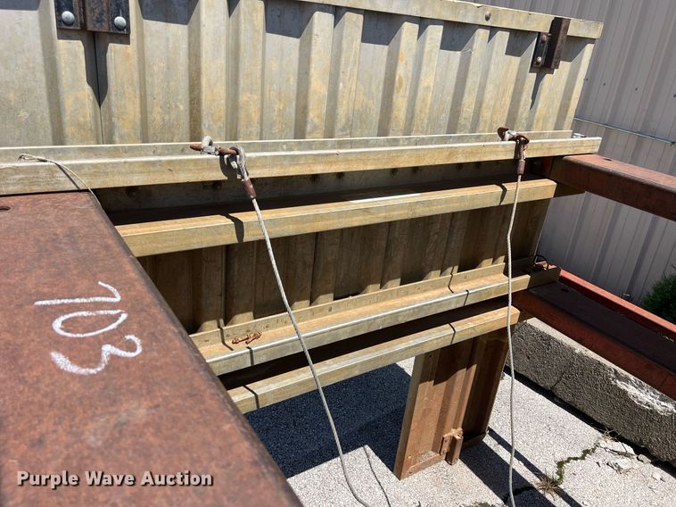 image for item EG8359 (2) Speed Shore 6x6-R-SS trench boxes