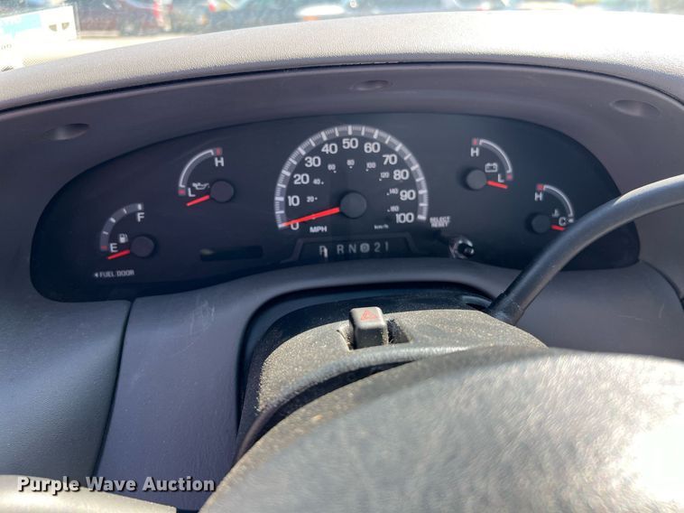 image for item EG8360 2003 Ford F150 SuperCab pickup truck