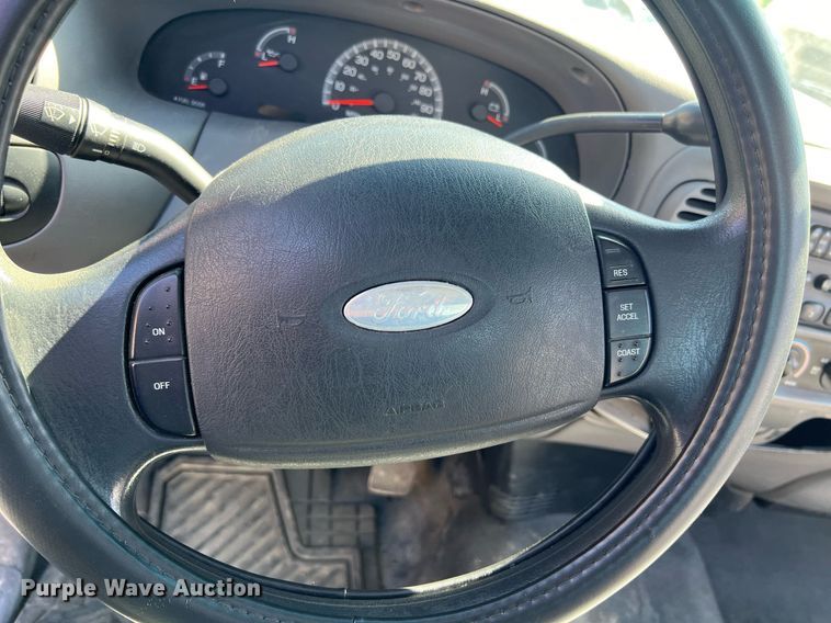 image for item EG8360 2003 Ford F150 SuperCab pickup truck