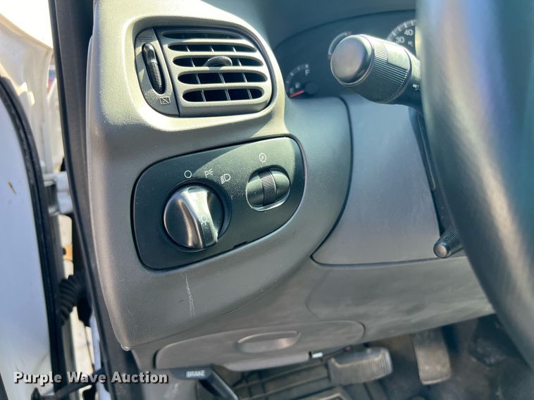 image for item EG8360 2003 Ford F150 SuperCab pickup truck