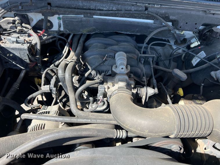 image for item EG8360 2003 Ford F150 SuperCab pickup truck