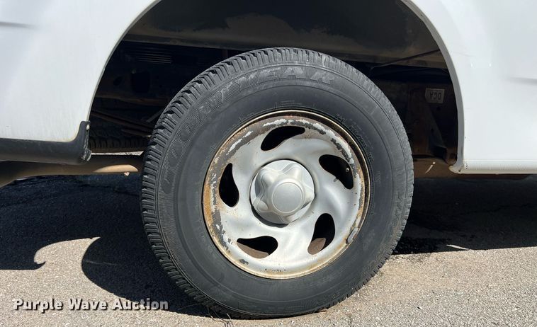 image for item EG8360 2003 Ford F150 SuperCab pickup truck