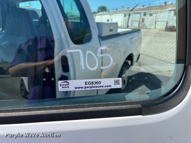 image for item EG8360 2003 Ford F150 SuperCab pickup truck